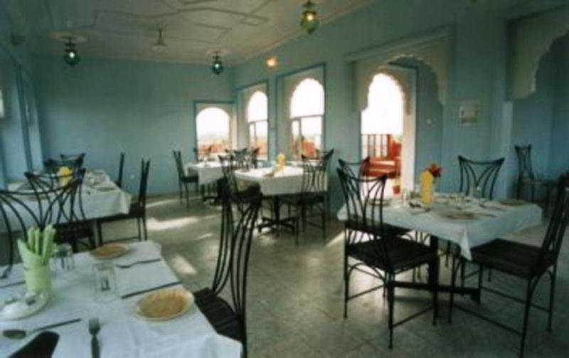 Hotel Harasar Haveli Биканер Екстериор снимка