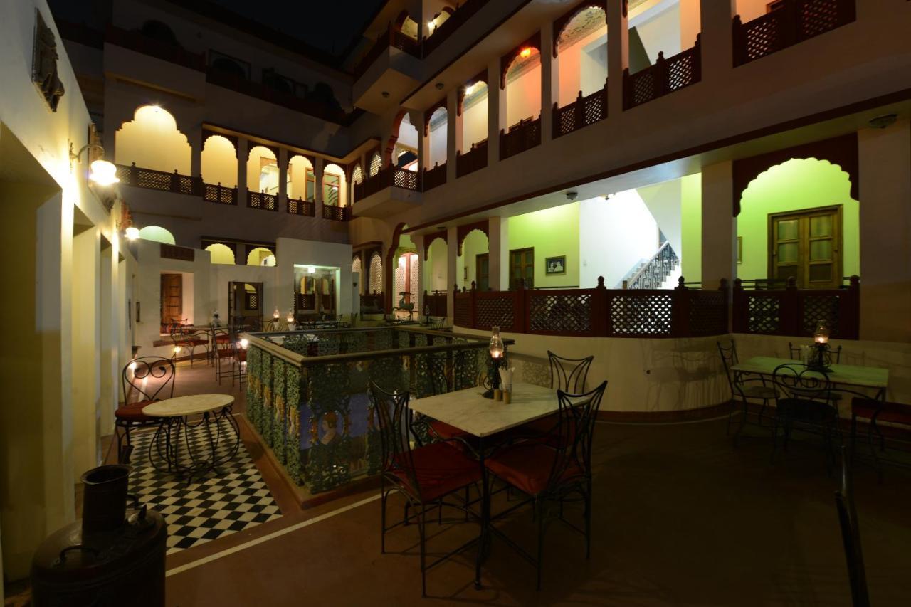 Hotel Harasar Haveli Биканер Екстериор снимка