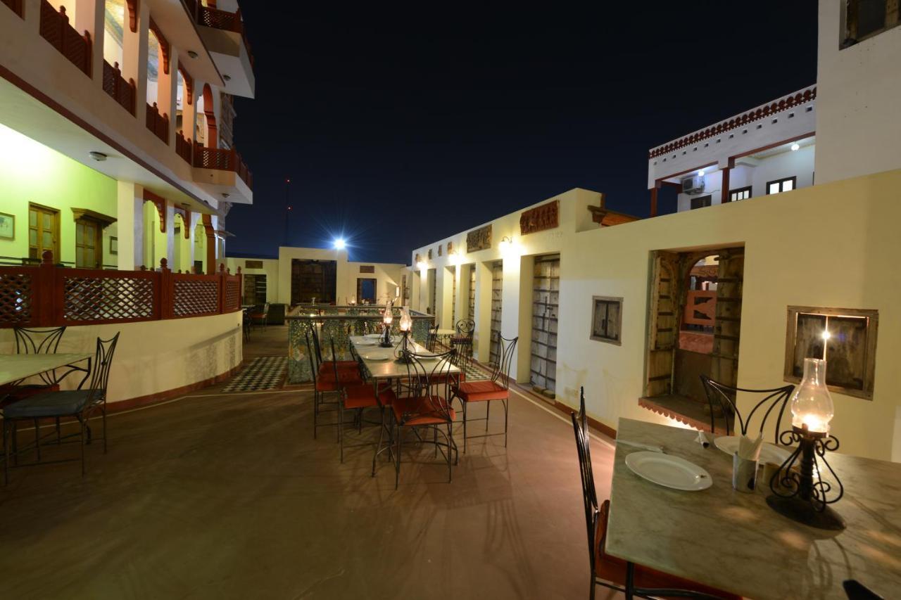 Hotel Harasar Haveli Биканер Екстериор снимка
