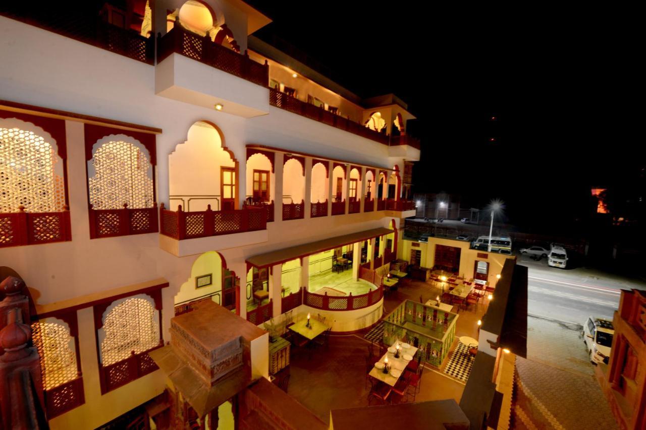 Hotel Harasar Haveli Биканер Екстериор снимка