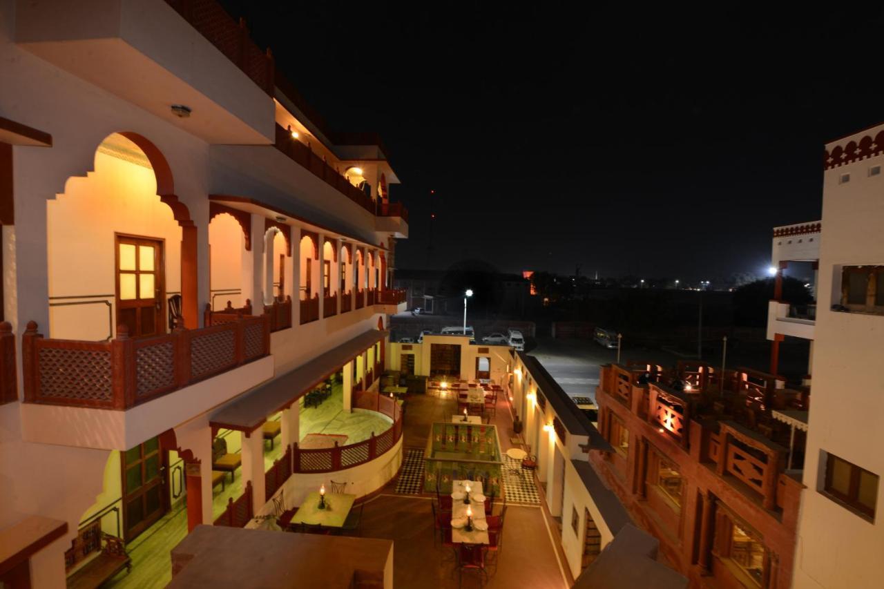 Hotel Harasar Haveli Биканер Екстериор снимка