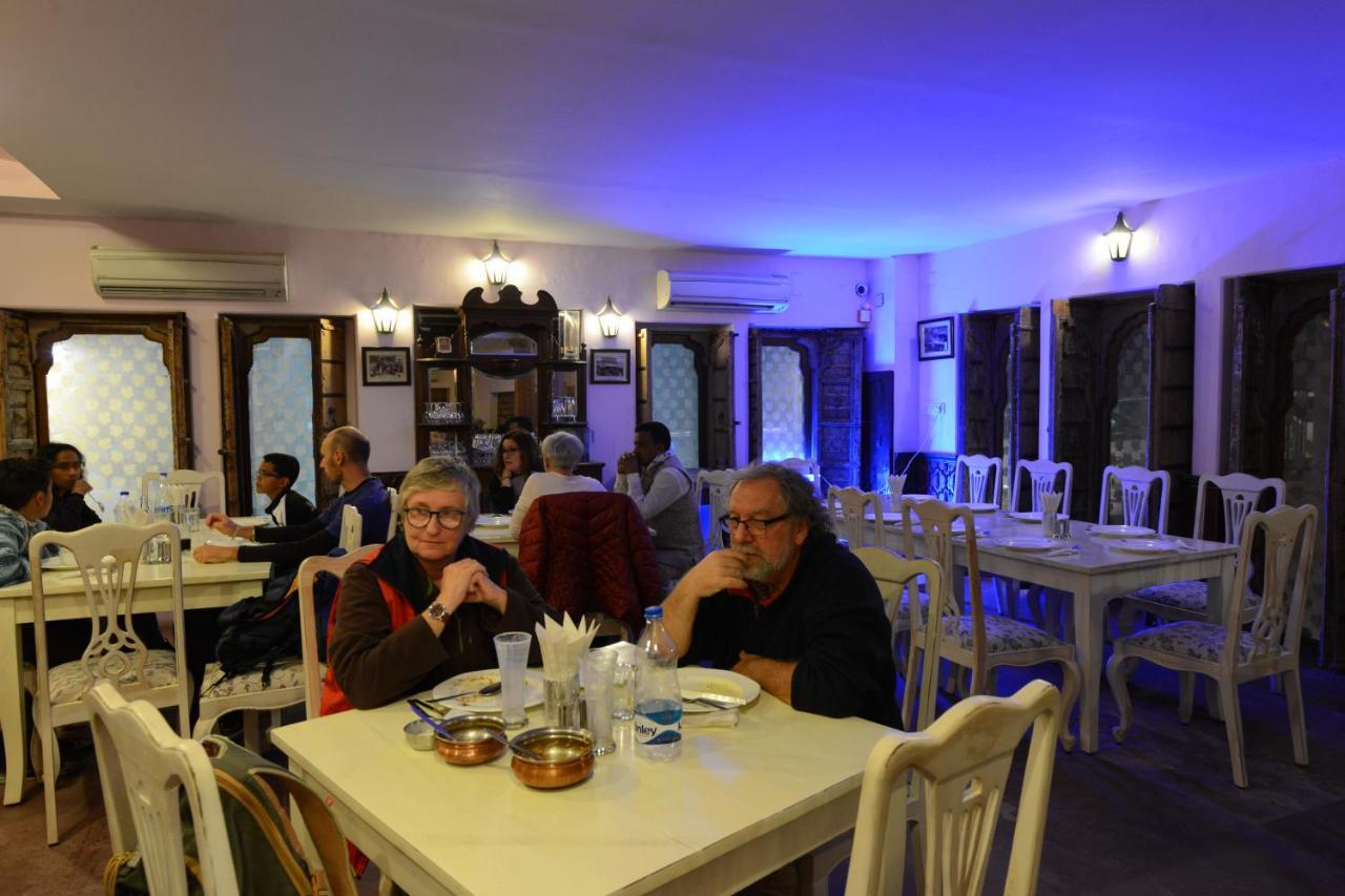 Hotel Harasar Haveli Биканер Екстериор снимка