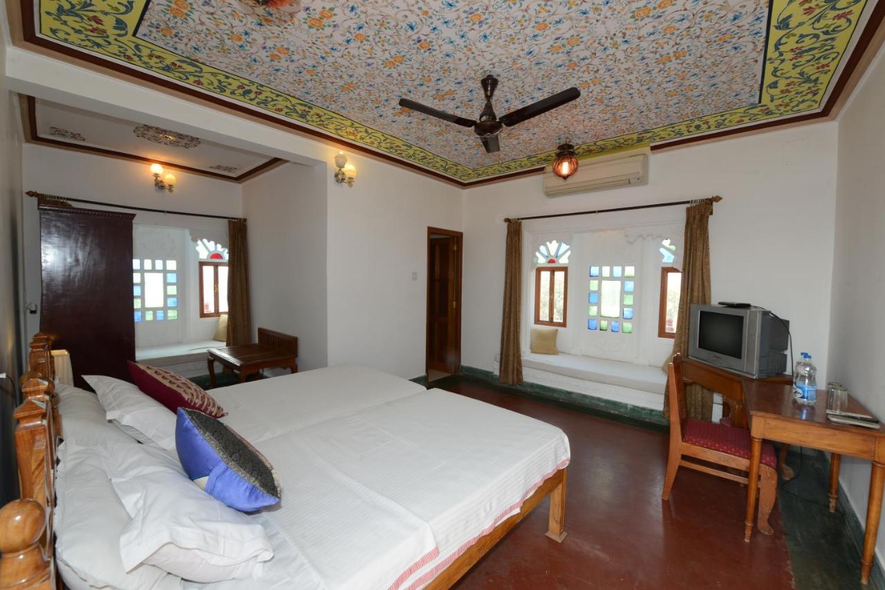 Hotel Harasar Haveli Биканер Екстериор снимка