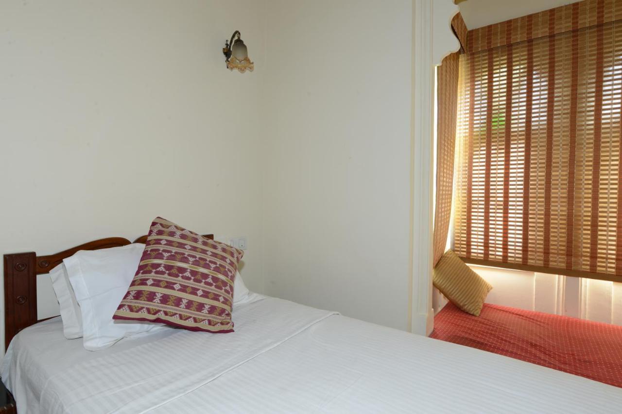 Hotel Harasar Haveli Биканер Екстериор снимка
