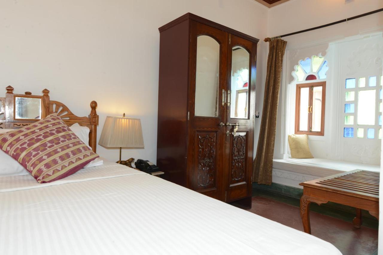 Hotel Harasar Haveli Биканер Екстериор снимка