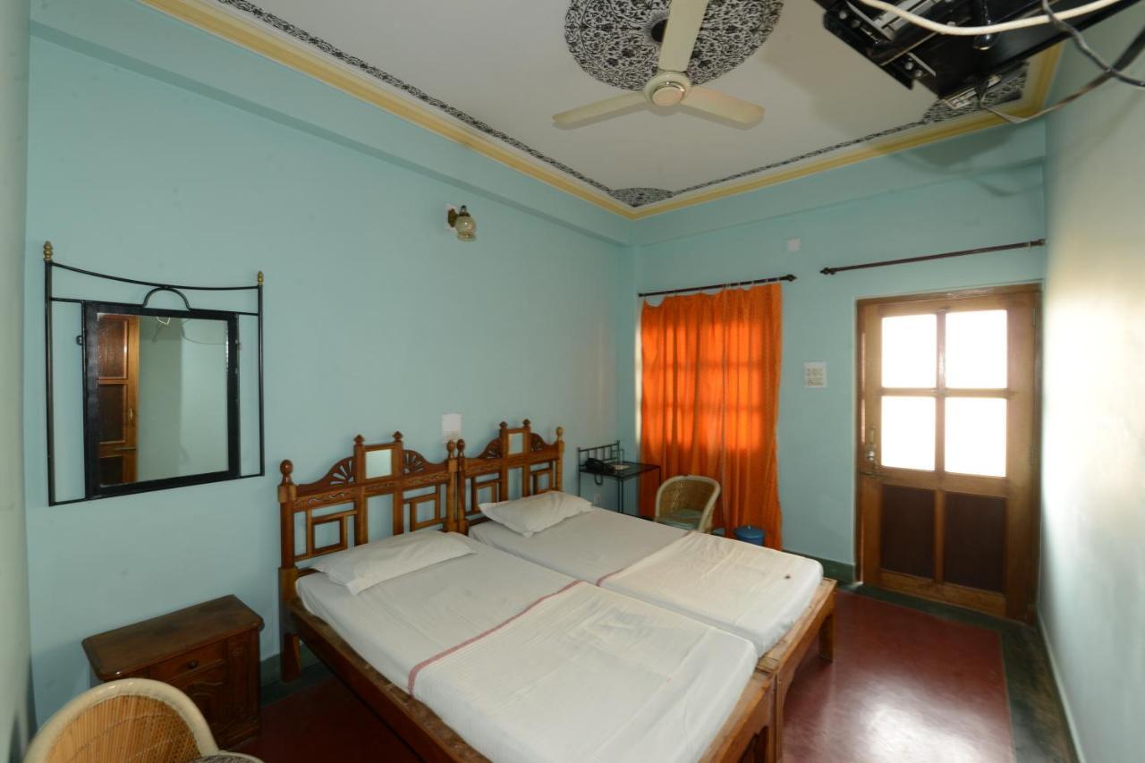 Hotel Harasar Haveli Биканер Екстериор снимка