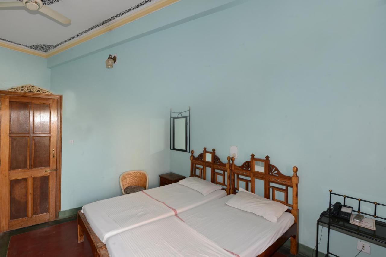 Hotel Harasar Haveli Биканер Екстериор снимка